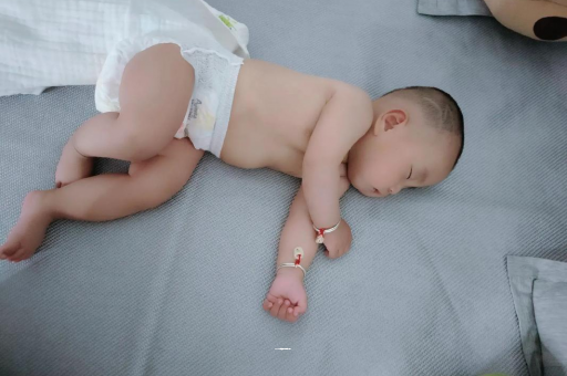 白银为什么孕妇脚长湿疹